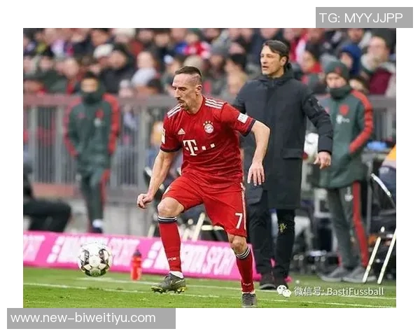 小猪赞格纳布里如穆勒般出色能控球化解对方防守